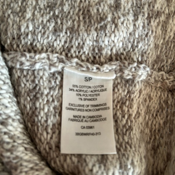 NWT Wind River Women's Patterned Sweater - Gray and Pink - Picture 9 of 10